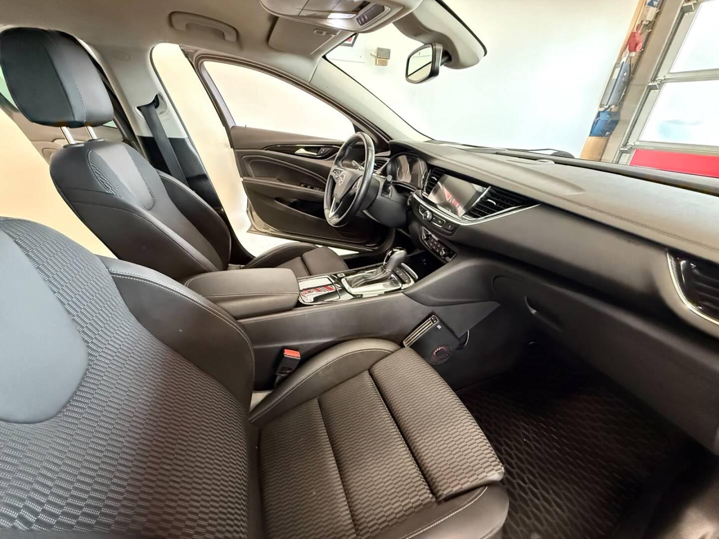 OPEL Insignia 2018