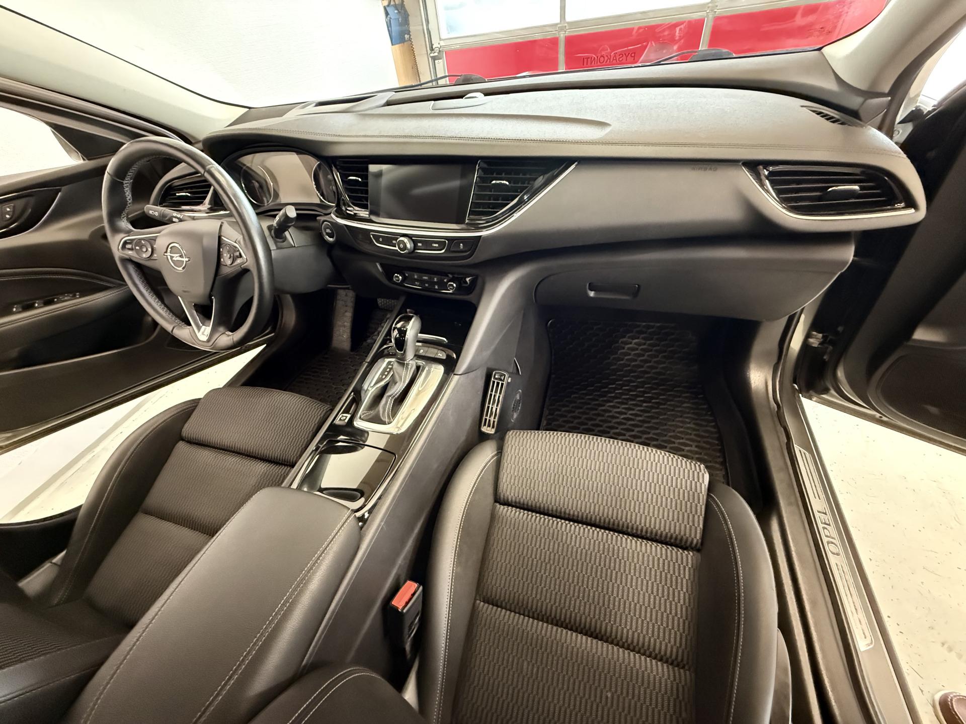 OPEL Insignia 2018