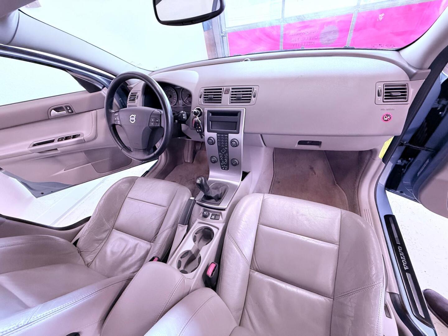 VOLVO V50 2005