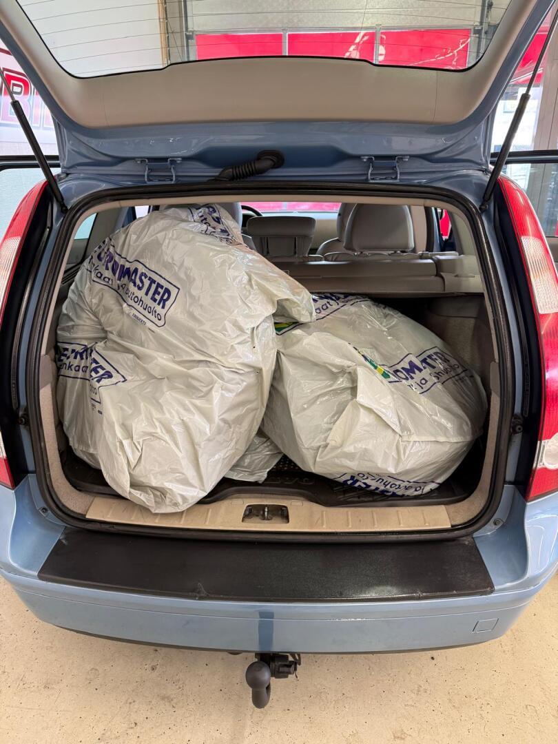 VOLVO V50 2005