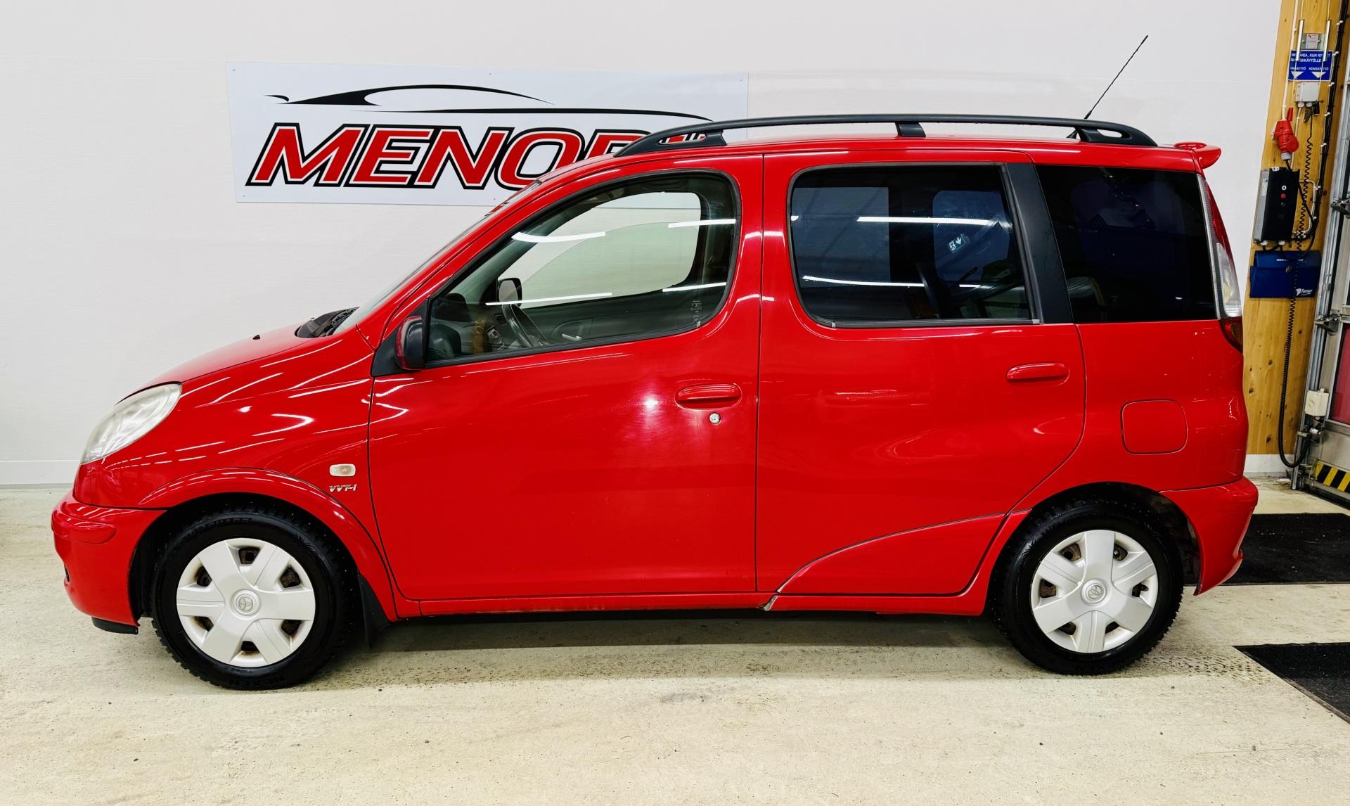 TOYOTA Yaris Verso 2004