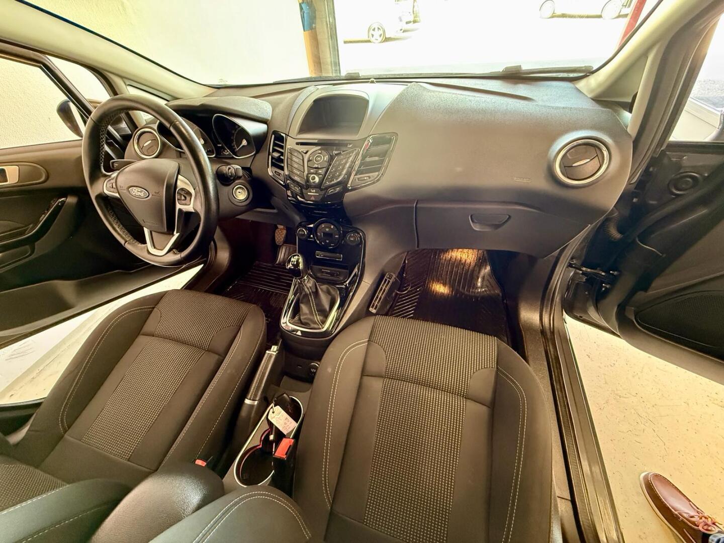 FORD Fiesta 2017
