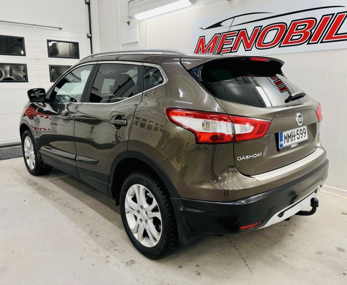 NISSAN Qashqai 2015