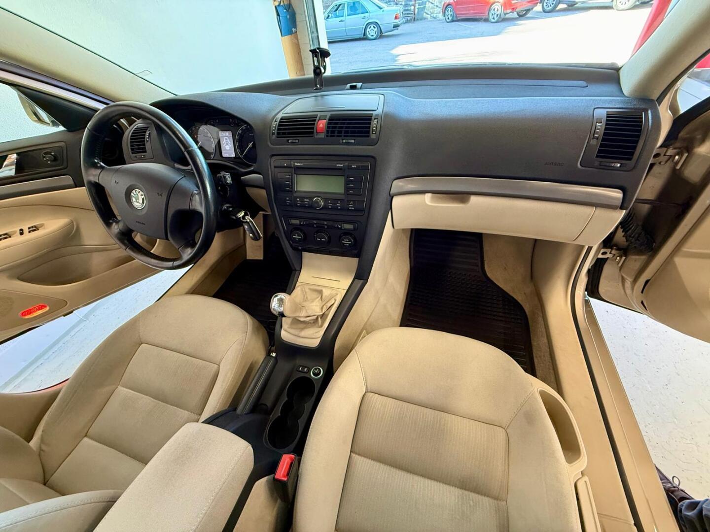 SKODA Octavia 2006
