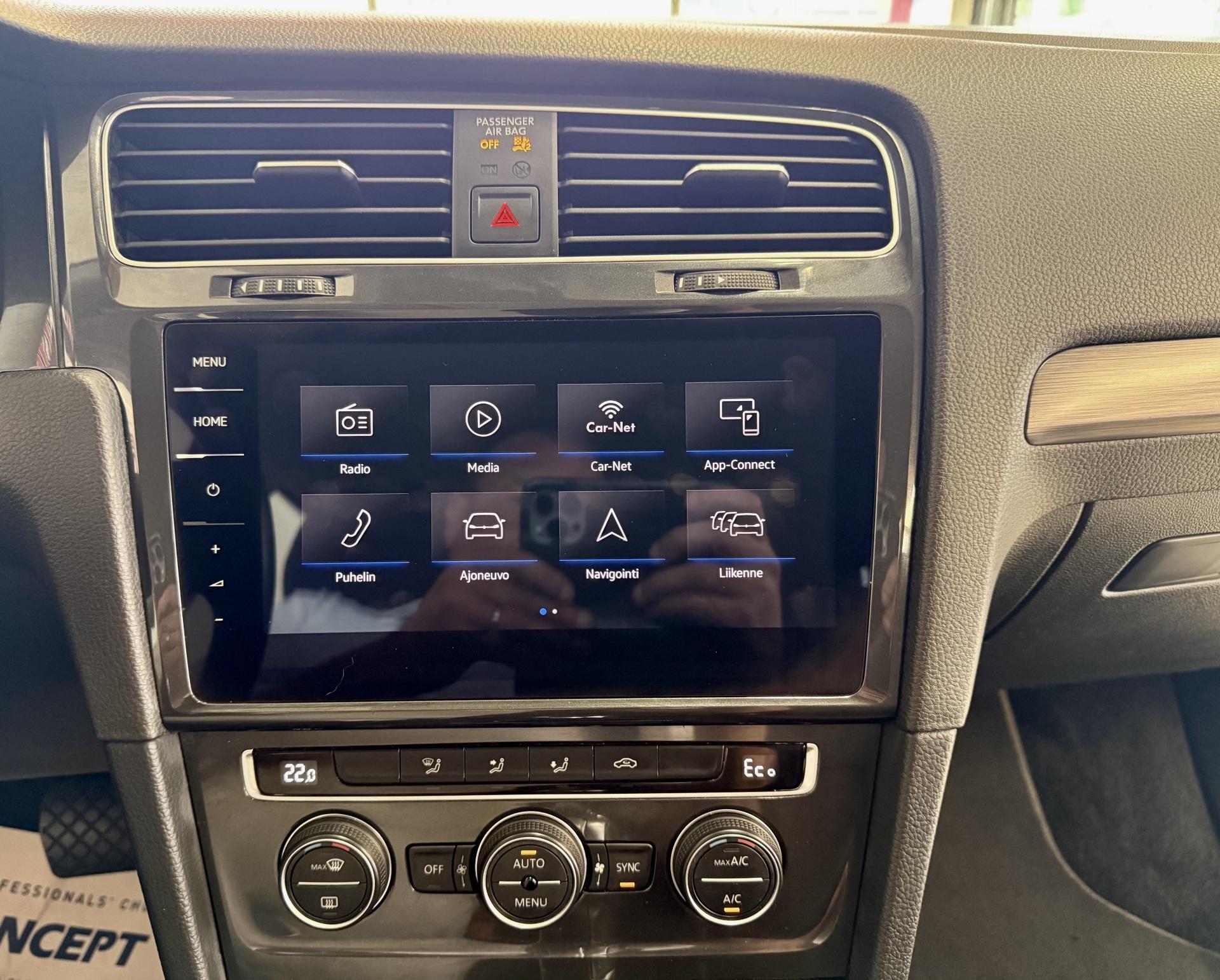 VOLKSWAGEN Golf 2019
