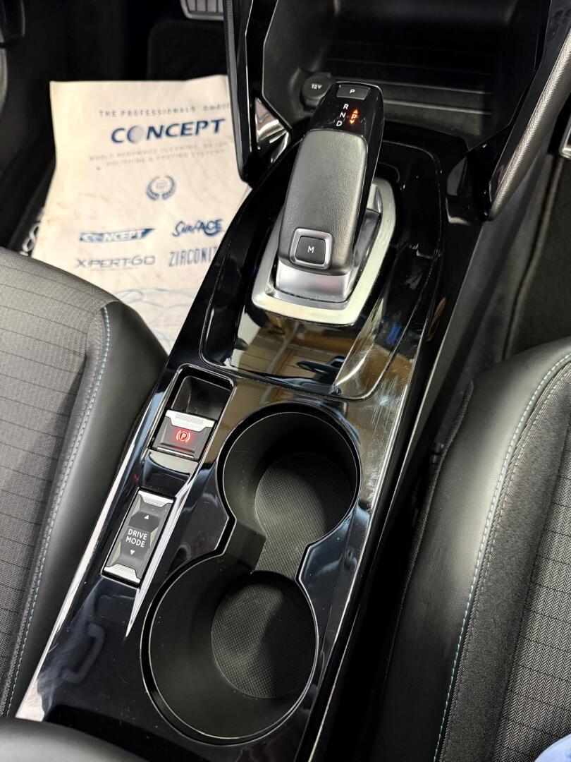 PEUGEOT 2008 2021