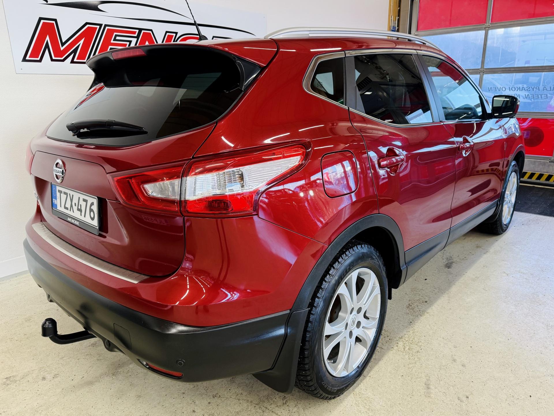 NISSAN Qashqai 2015