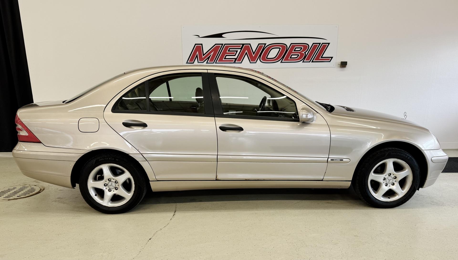 MERCEDES-BENZ C 2001