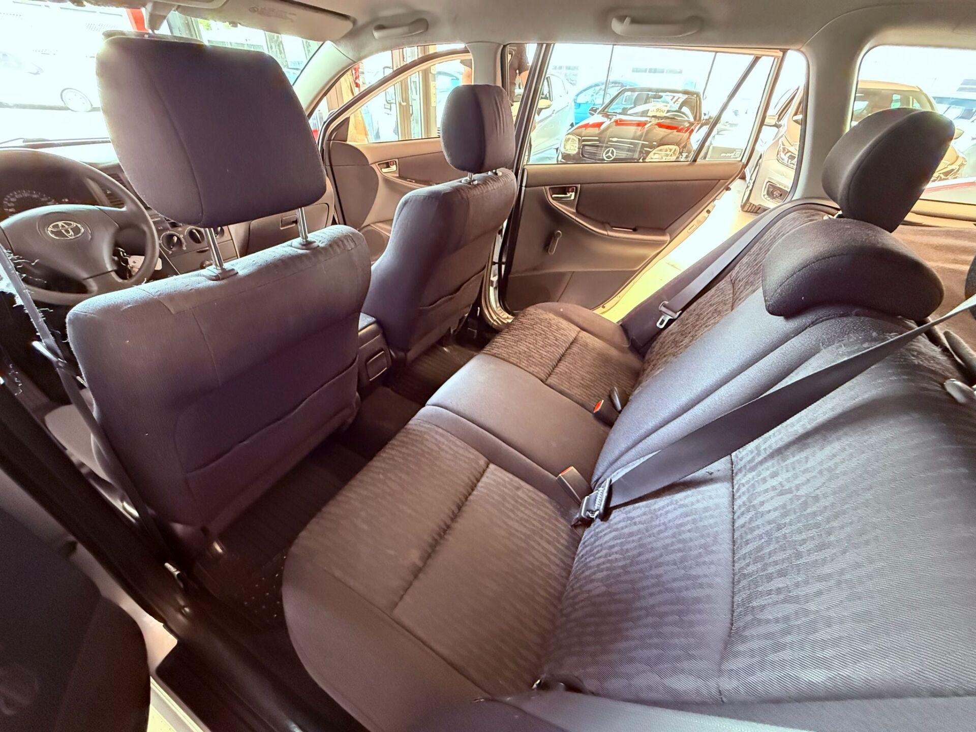 TOYOTA Corolla 2002