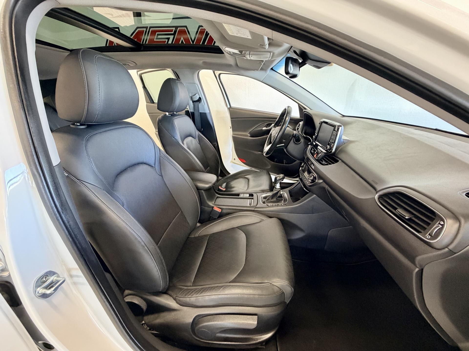 HYUNDAI i30 2018
