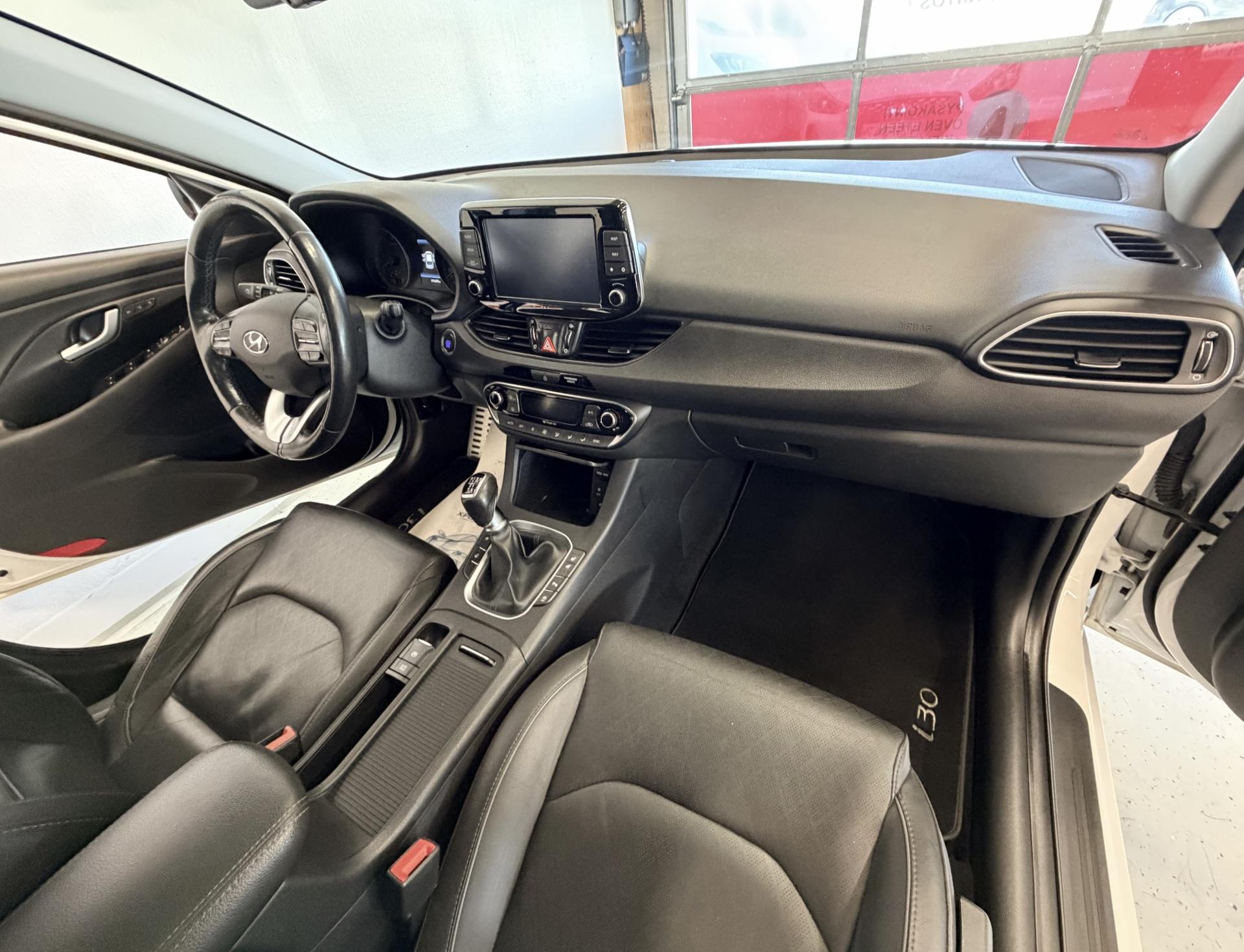 HYUNDAI i30 2018