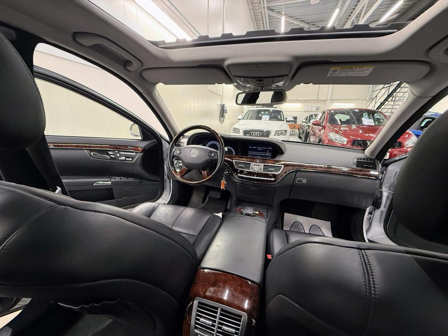 MERCEDES-BENZ S 2005