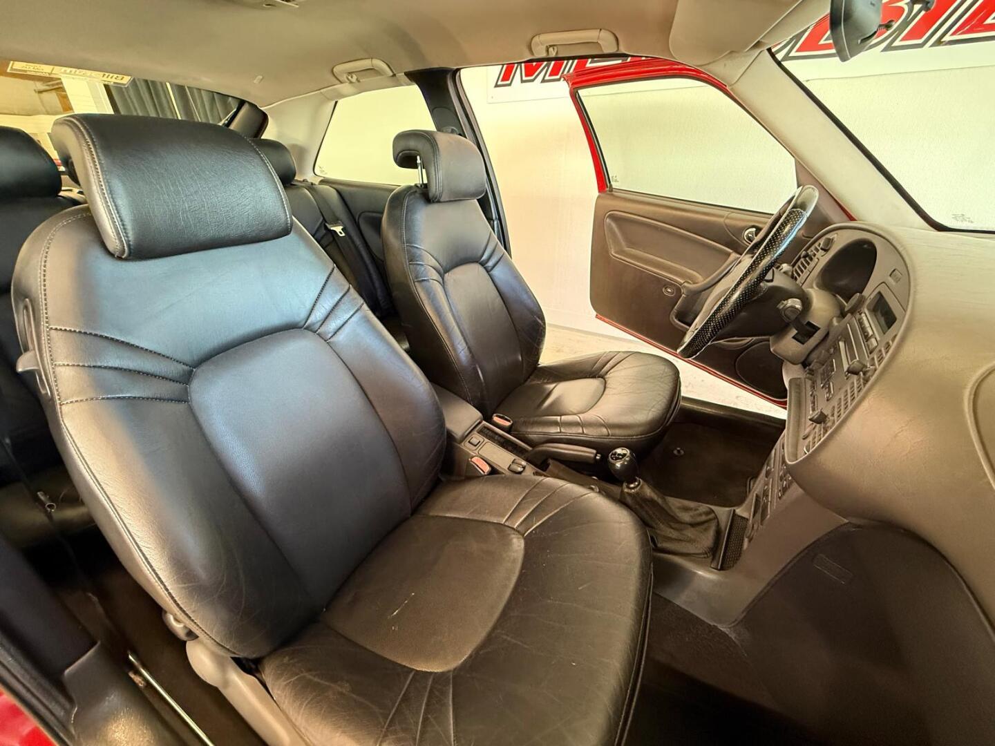SAAB 9-3 2000