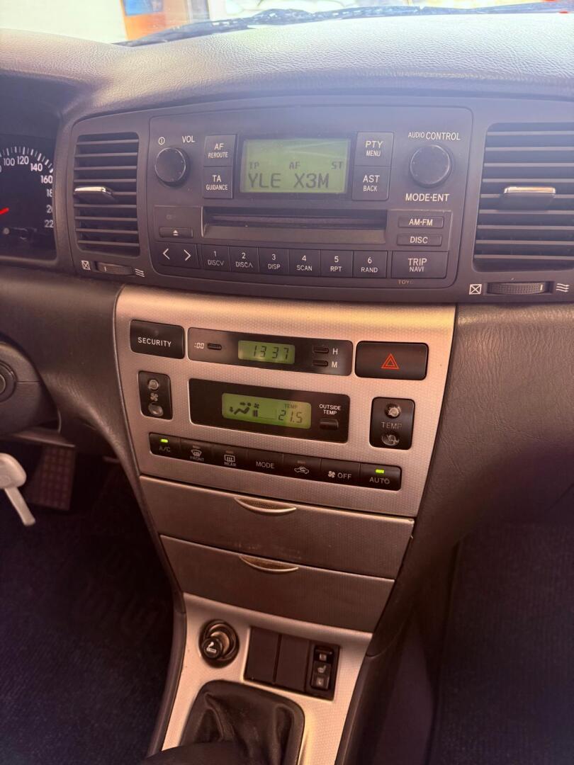 TOYOTA Corolla 2003