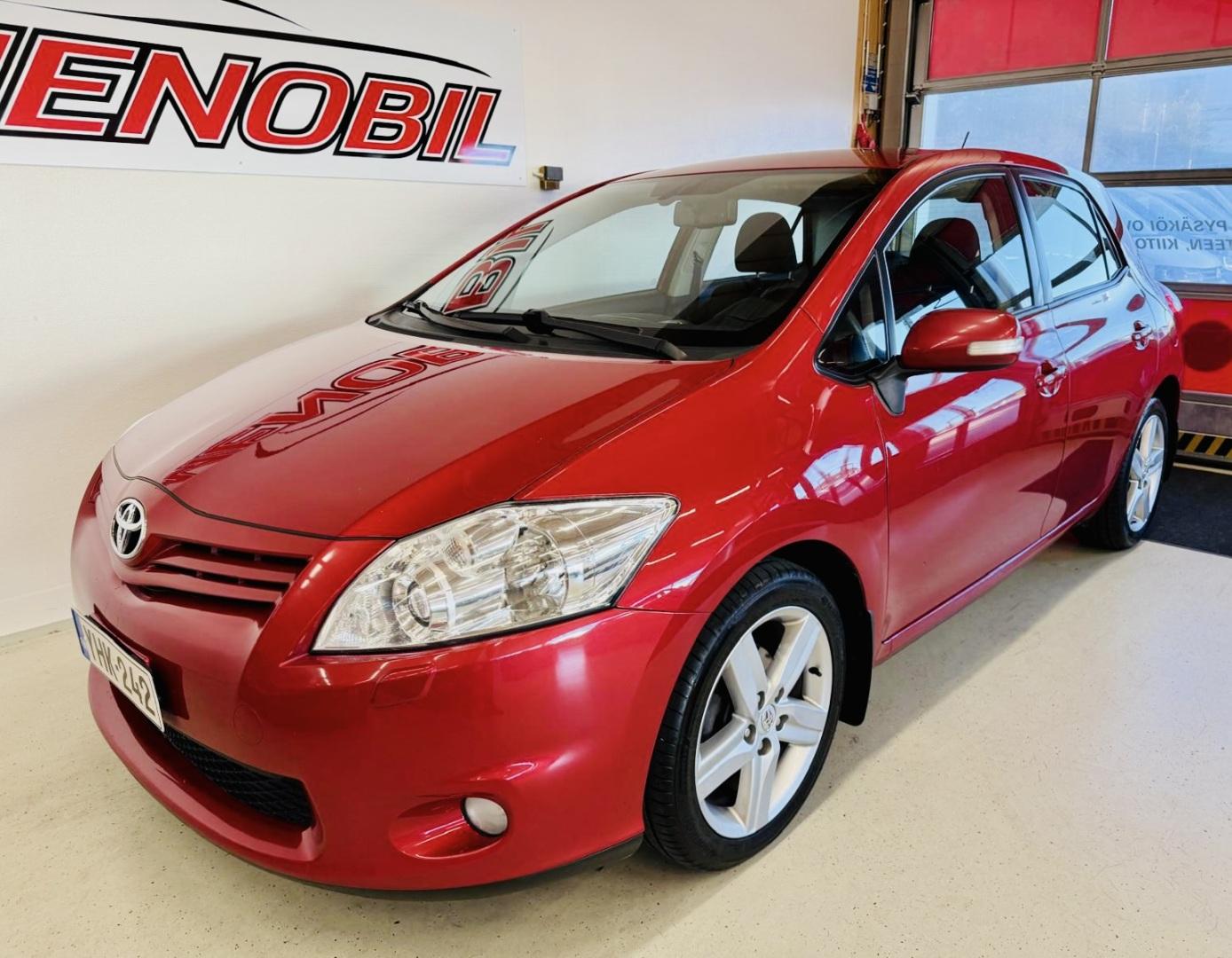 TOYOTA Auris 2010