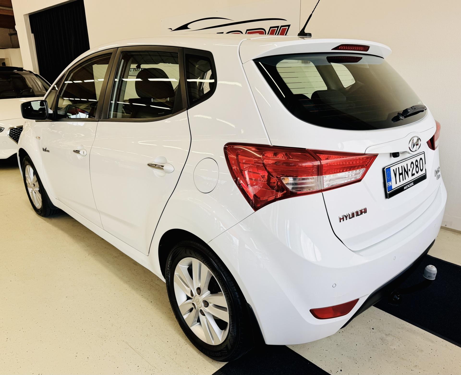 HYUNDAI ix20 2011