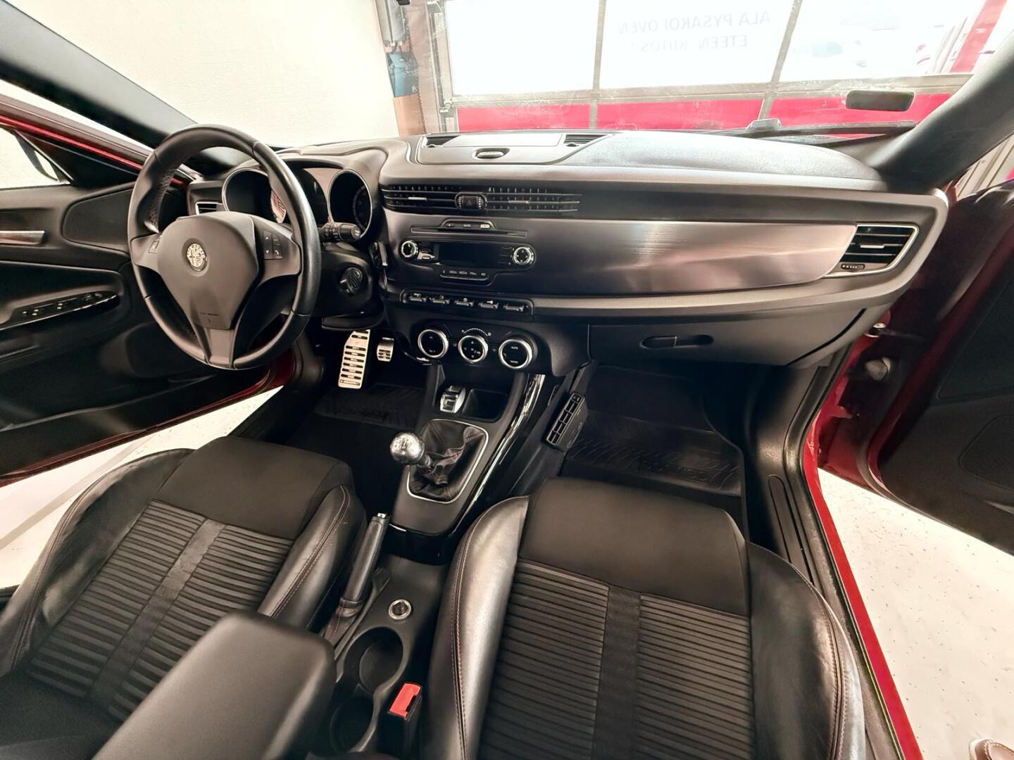 ALFA ROMEO Giulietta 2012