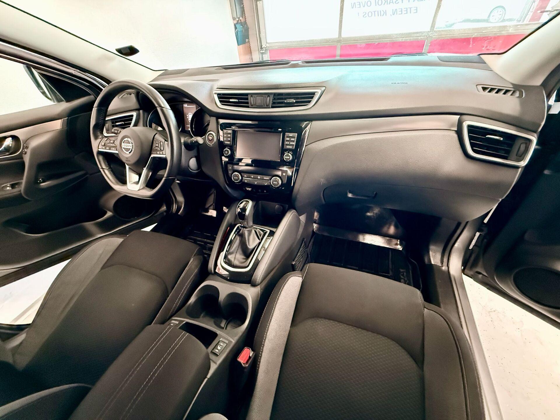 NISSAN Qashqai 2018