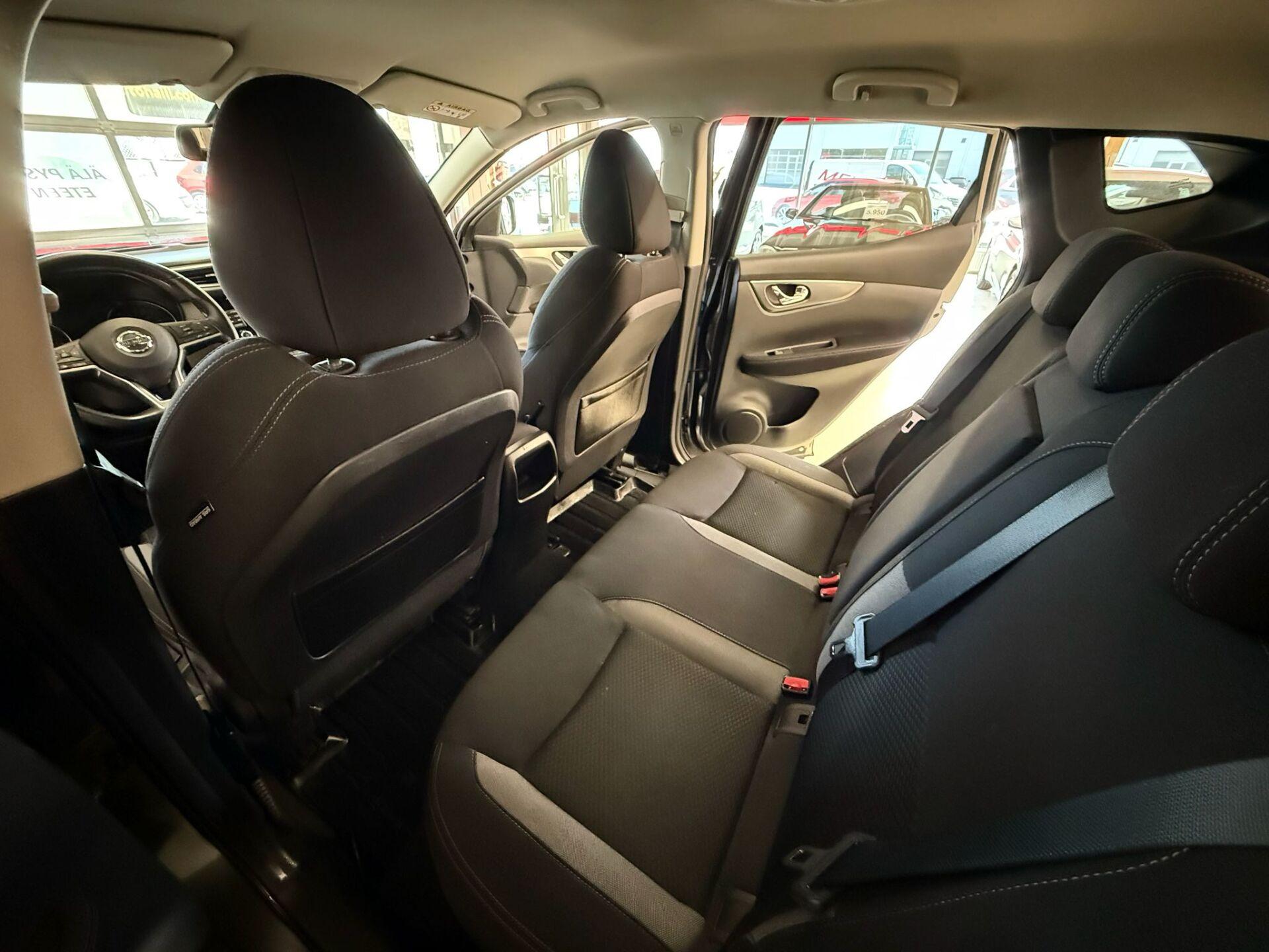 NISSAN Qashqai 2018