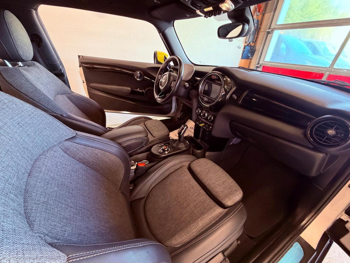 MINI Cooper SE 2021