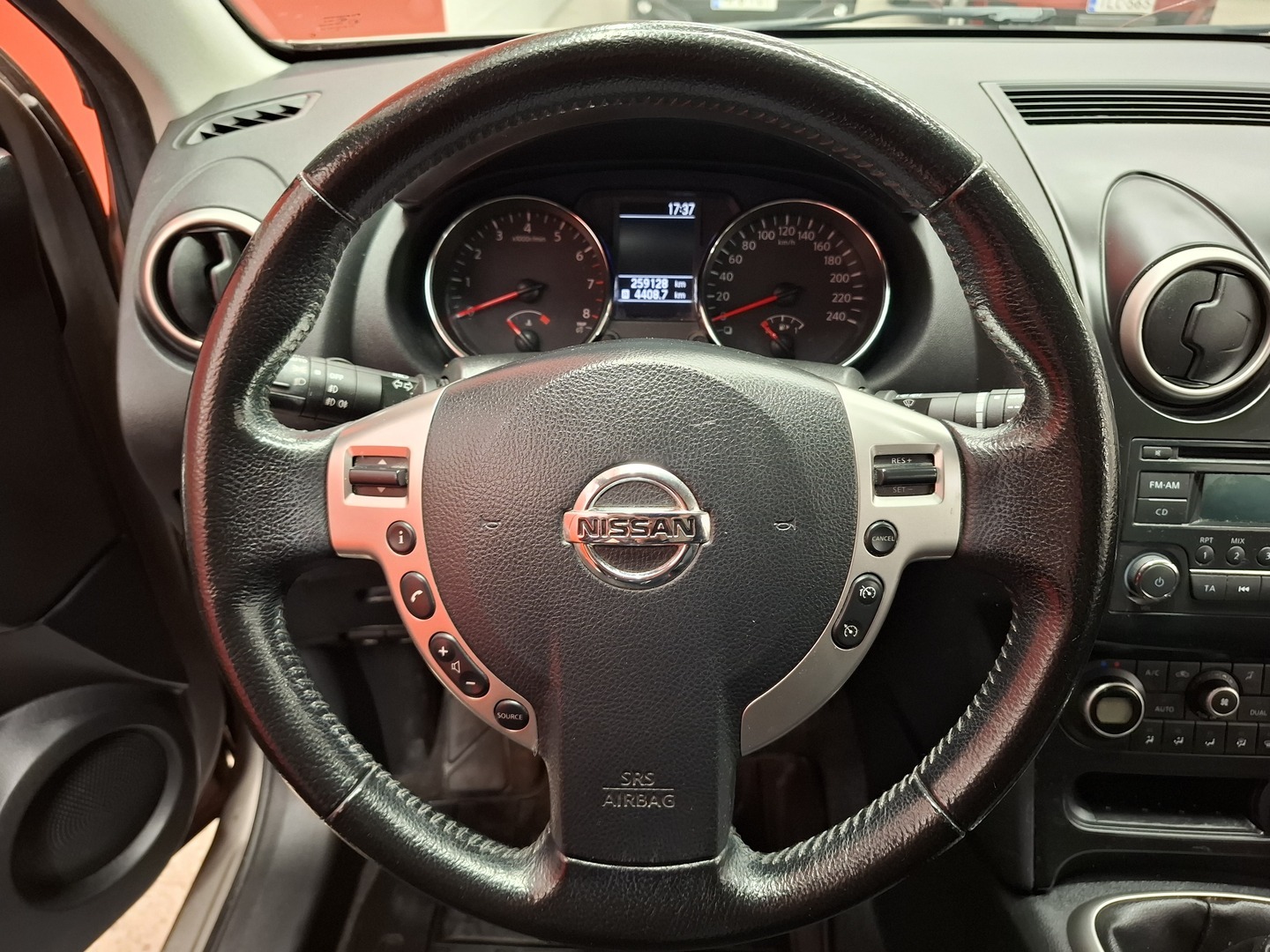 NISSAN Qashqai 10