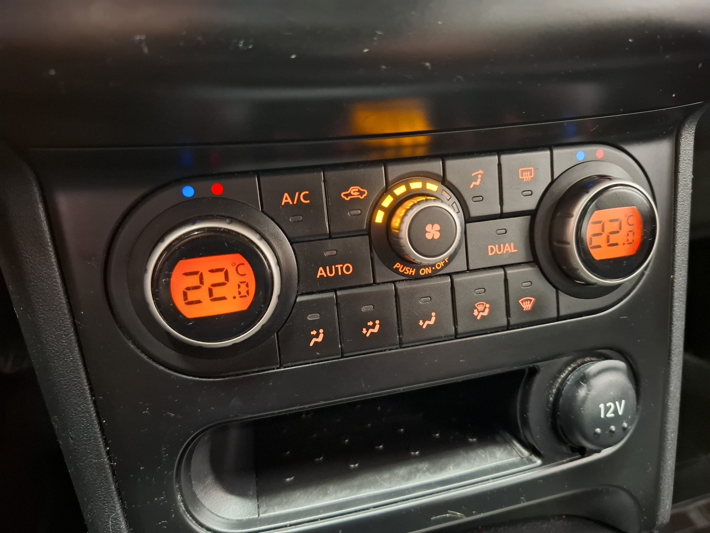 NISSAN Qashqai 16