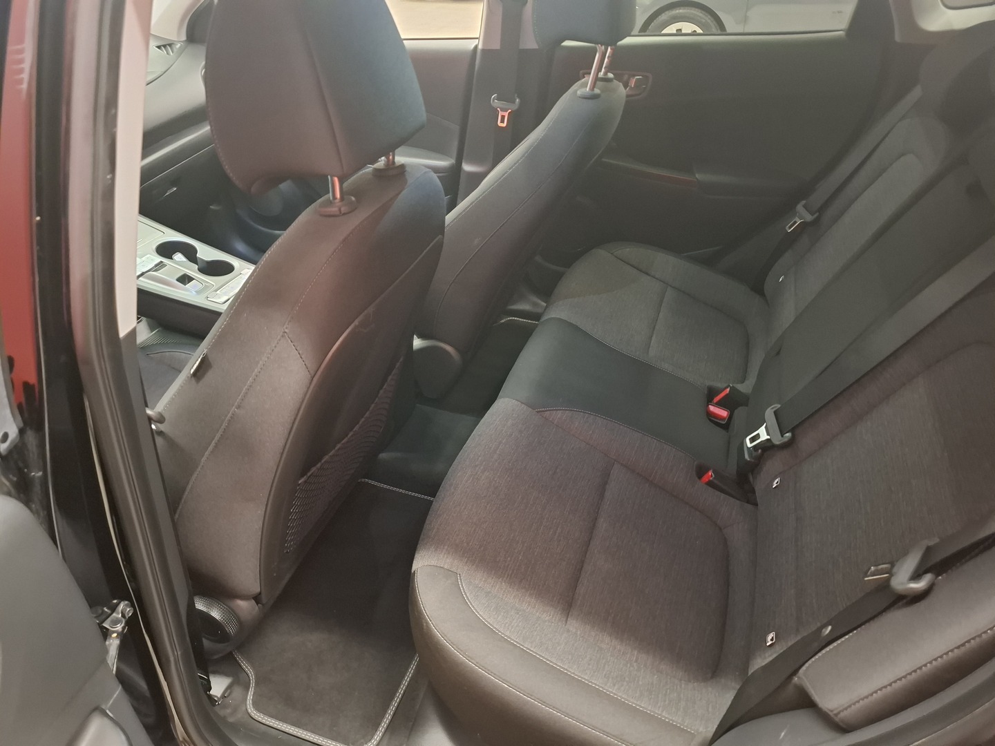 HYUNDAI KONA 25