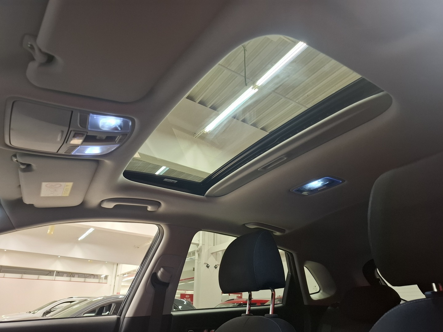 HYUNDAI KONA 29