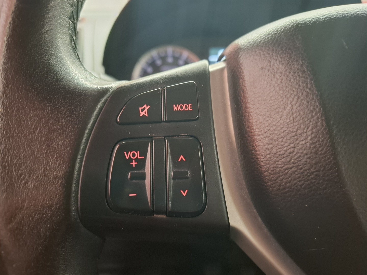 SUZUKI Swift 12