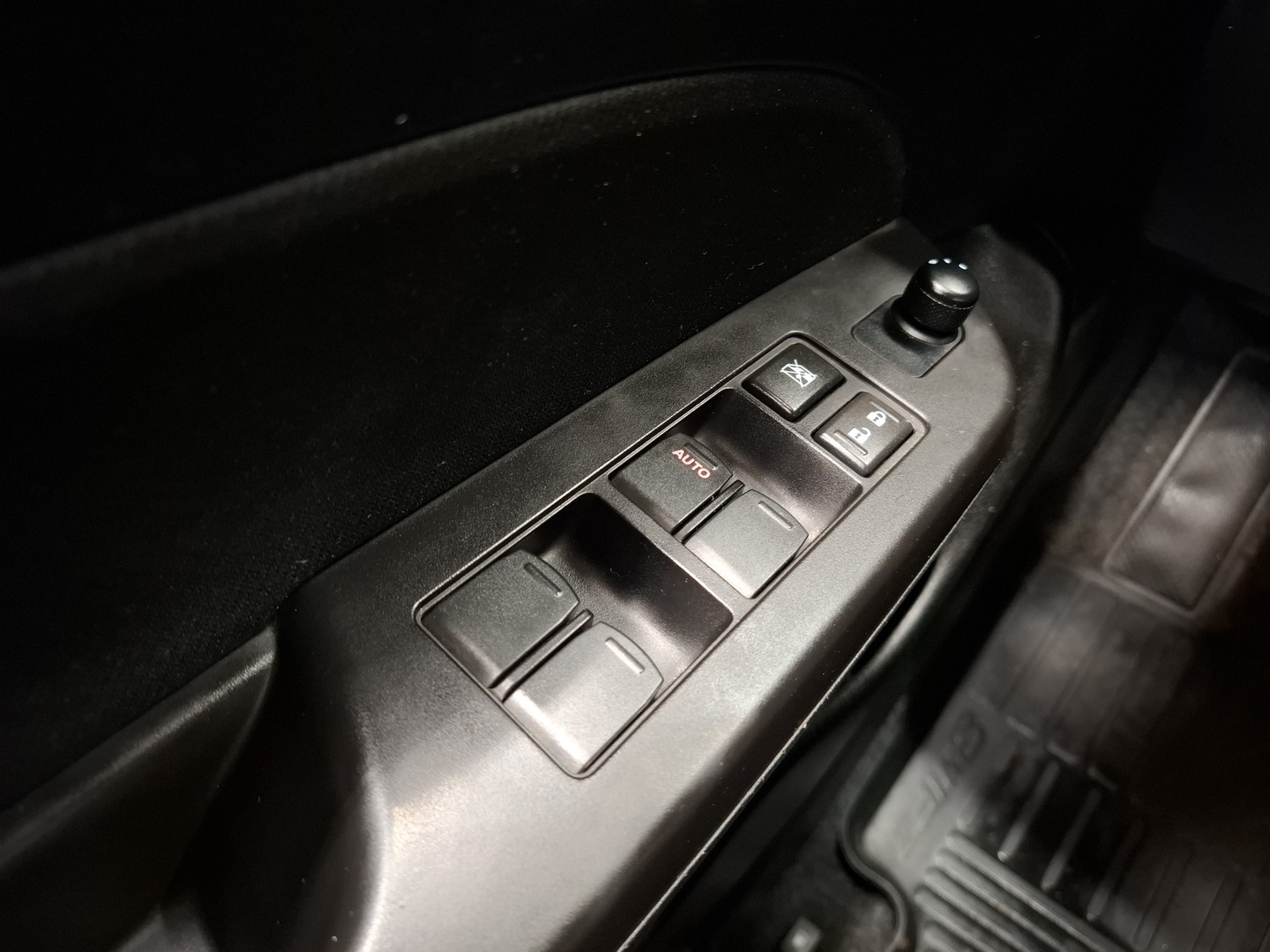 SUZUKI Swift 17