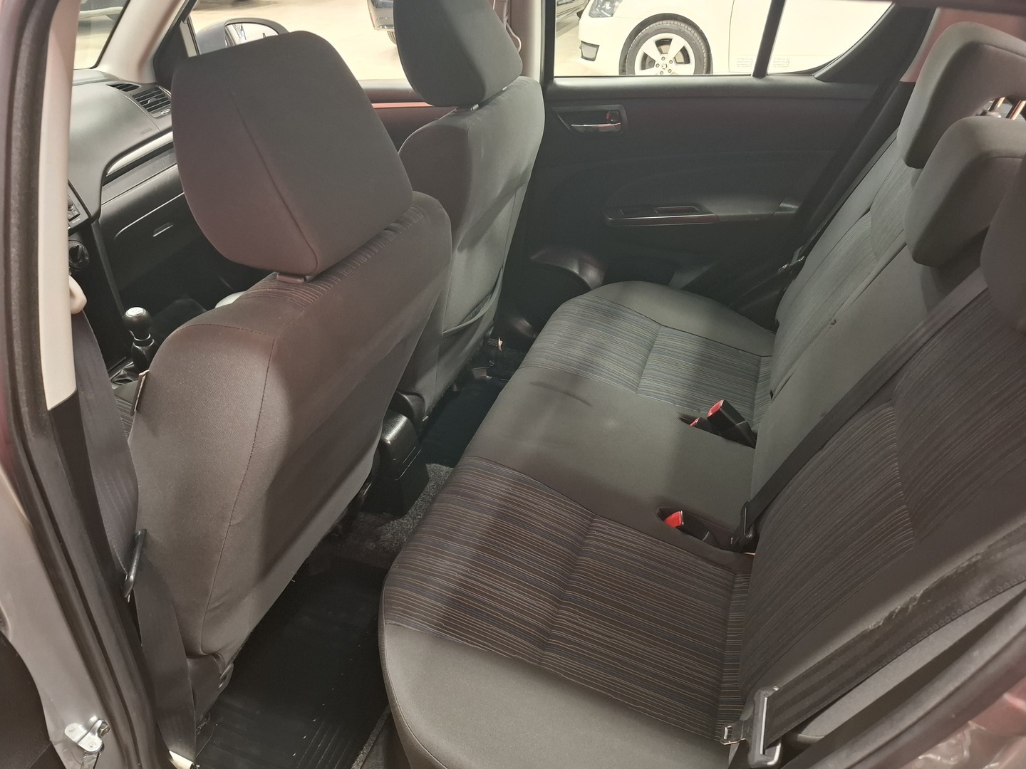 SUZUKI Swift 18