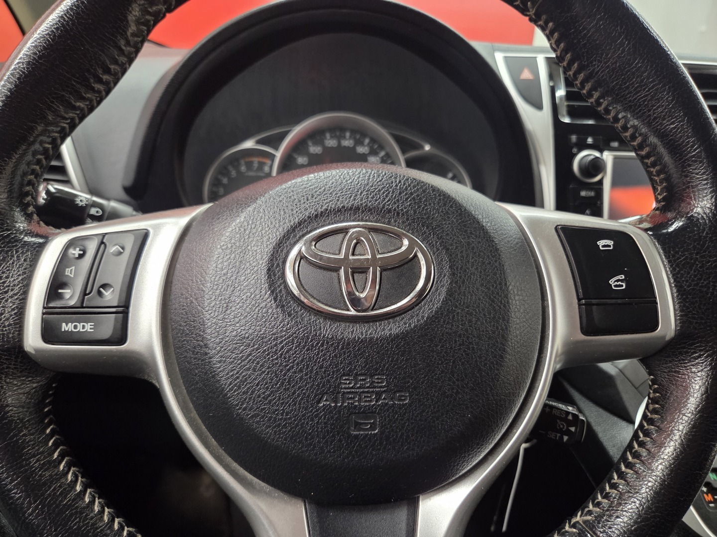 TOYOTA Verso-S 14