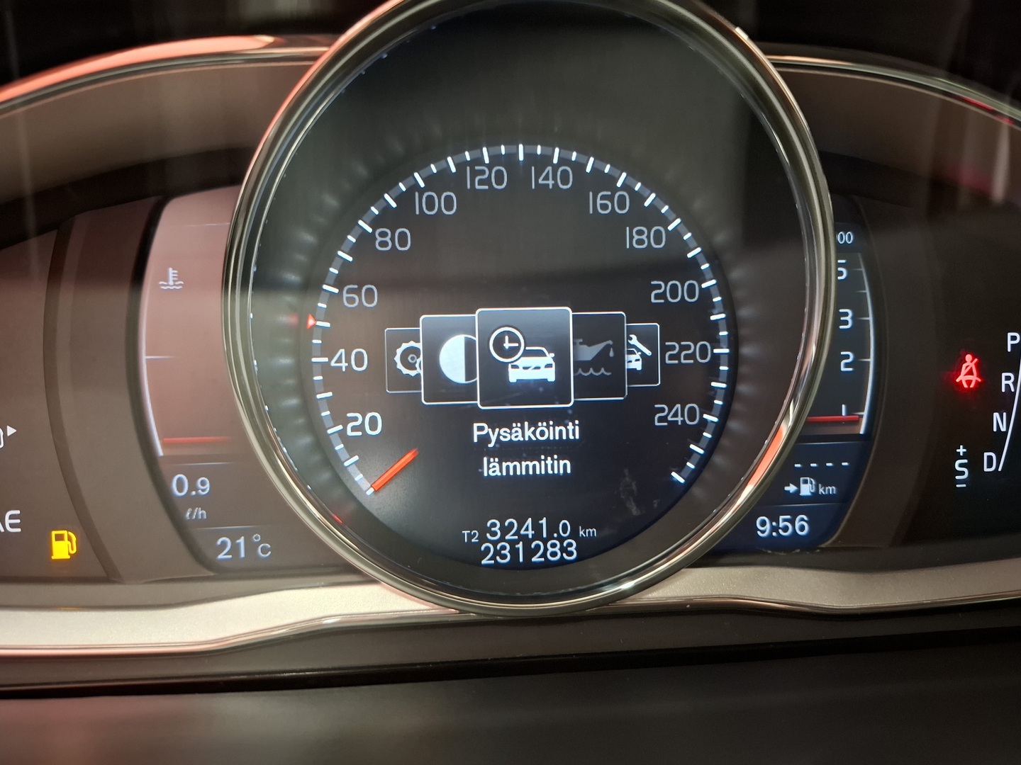 VOLVO V60 Cross Country 12