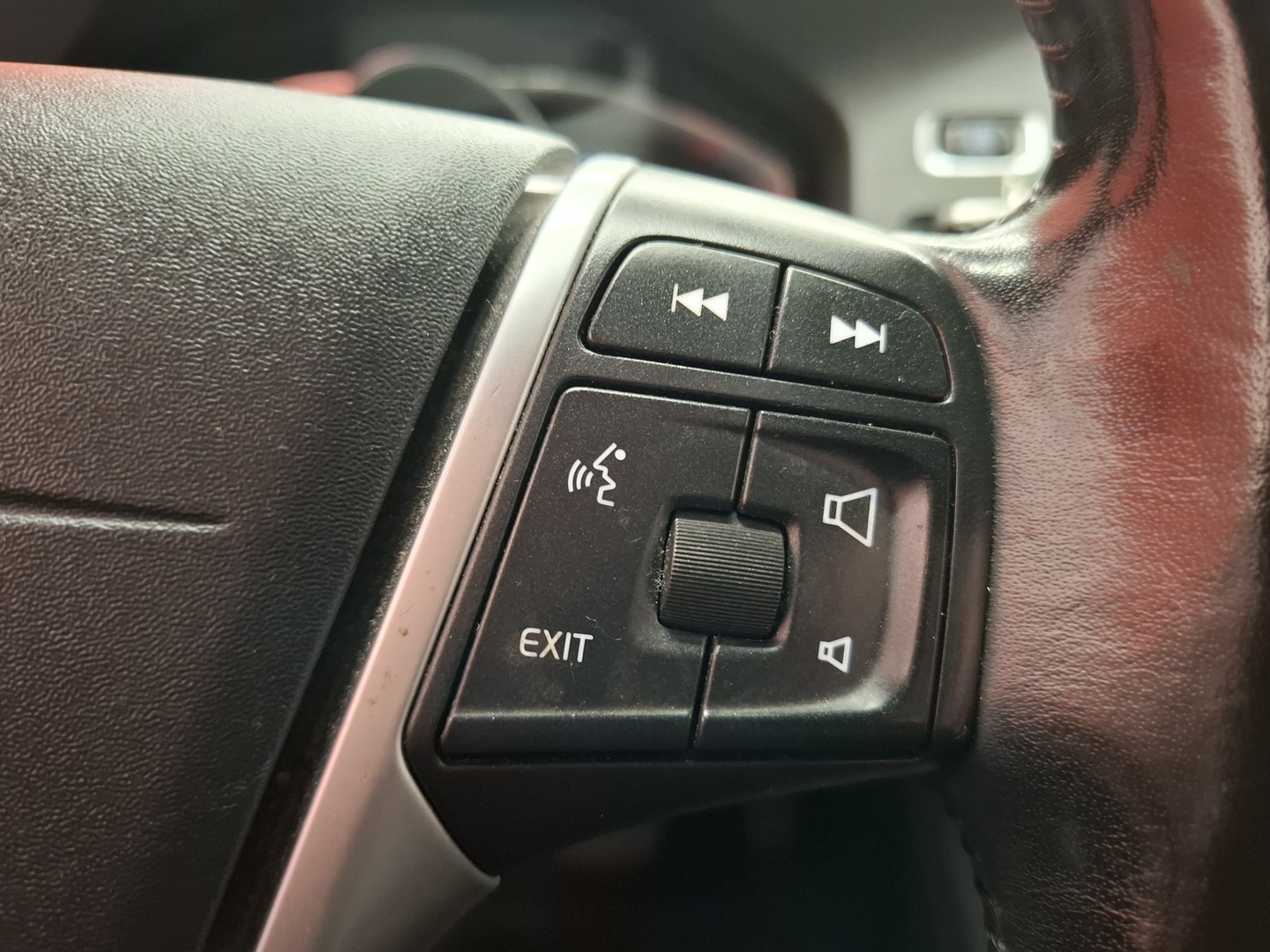 VOLVO V60 Cross Country 14