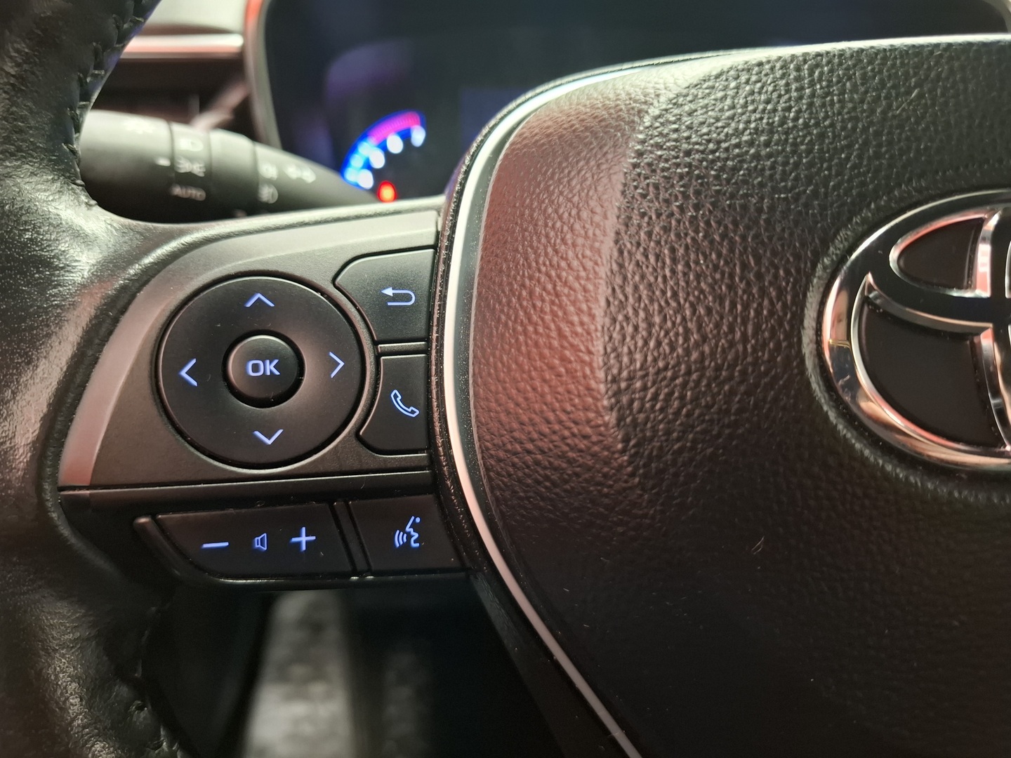 TOYOTA Corolla 12