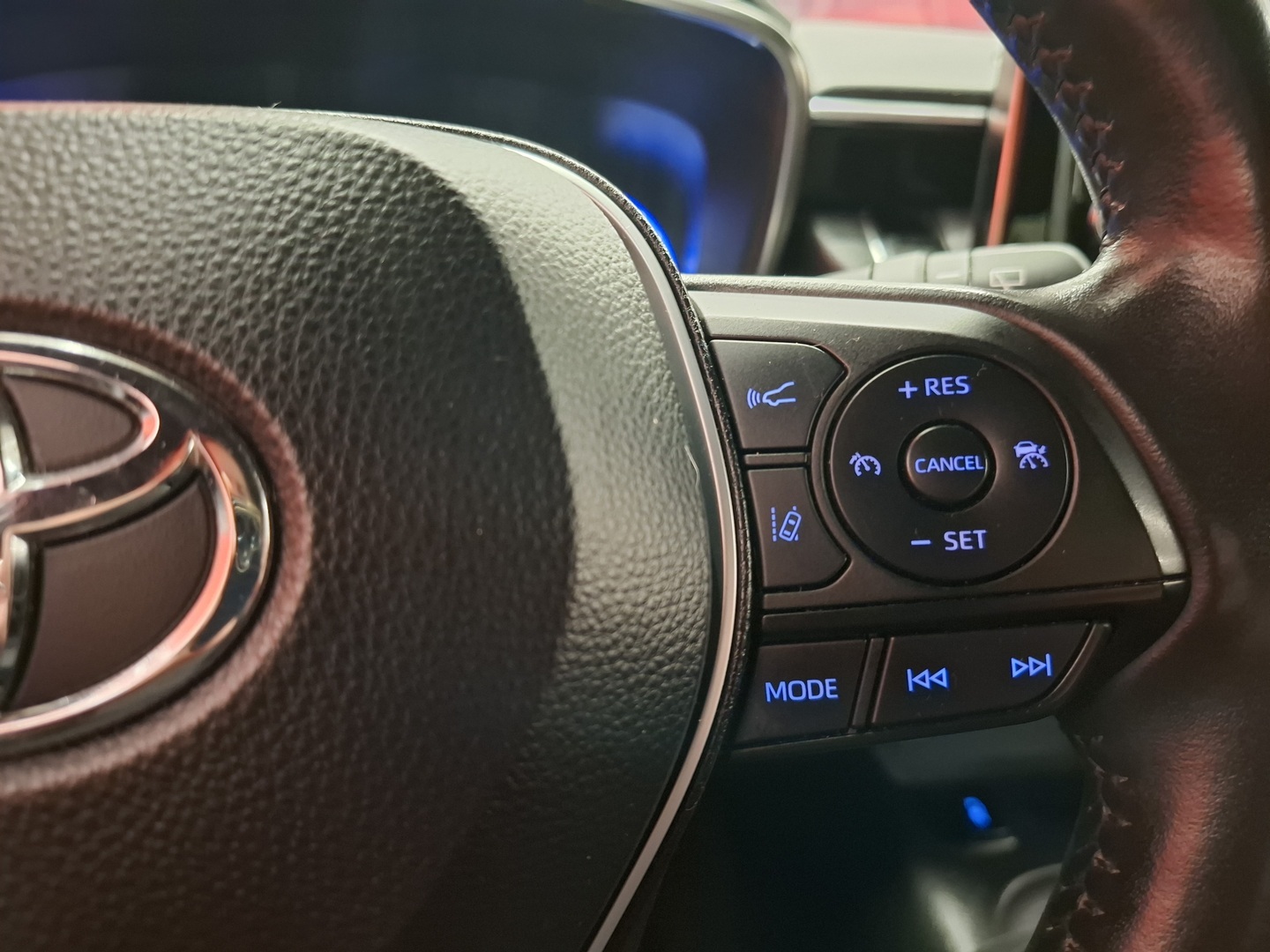 TOYOTA Corolla 13
