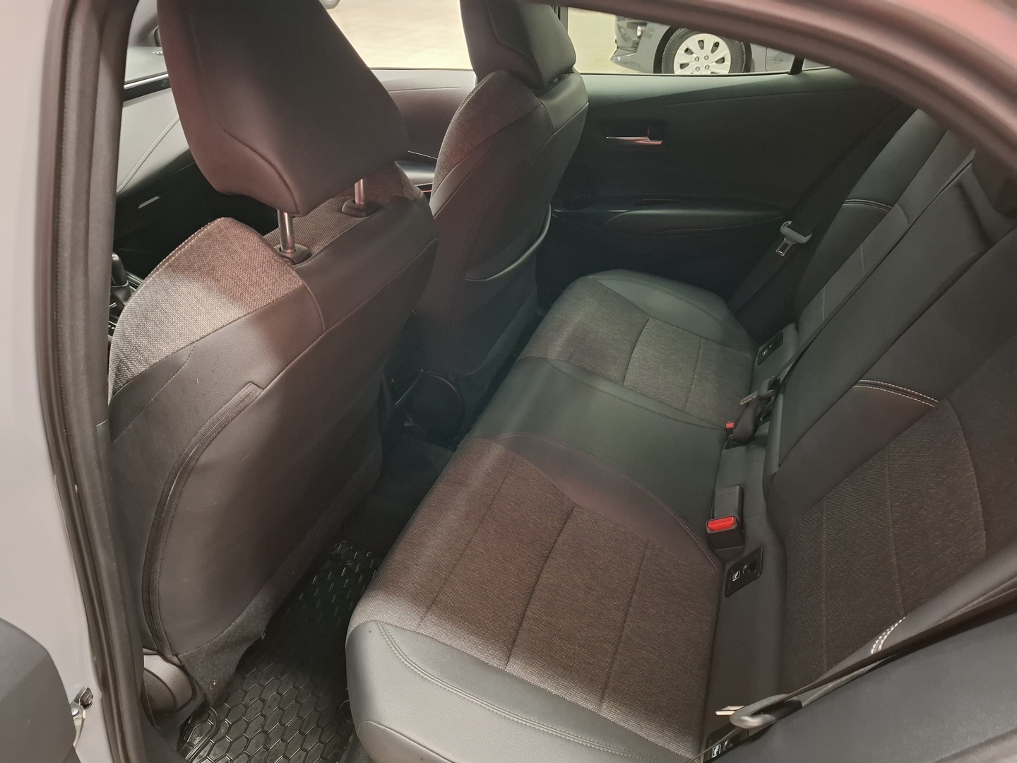 TOYOTA Corolla 25