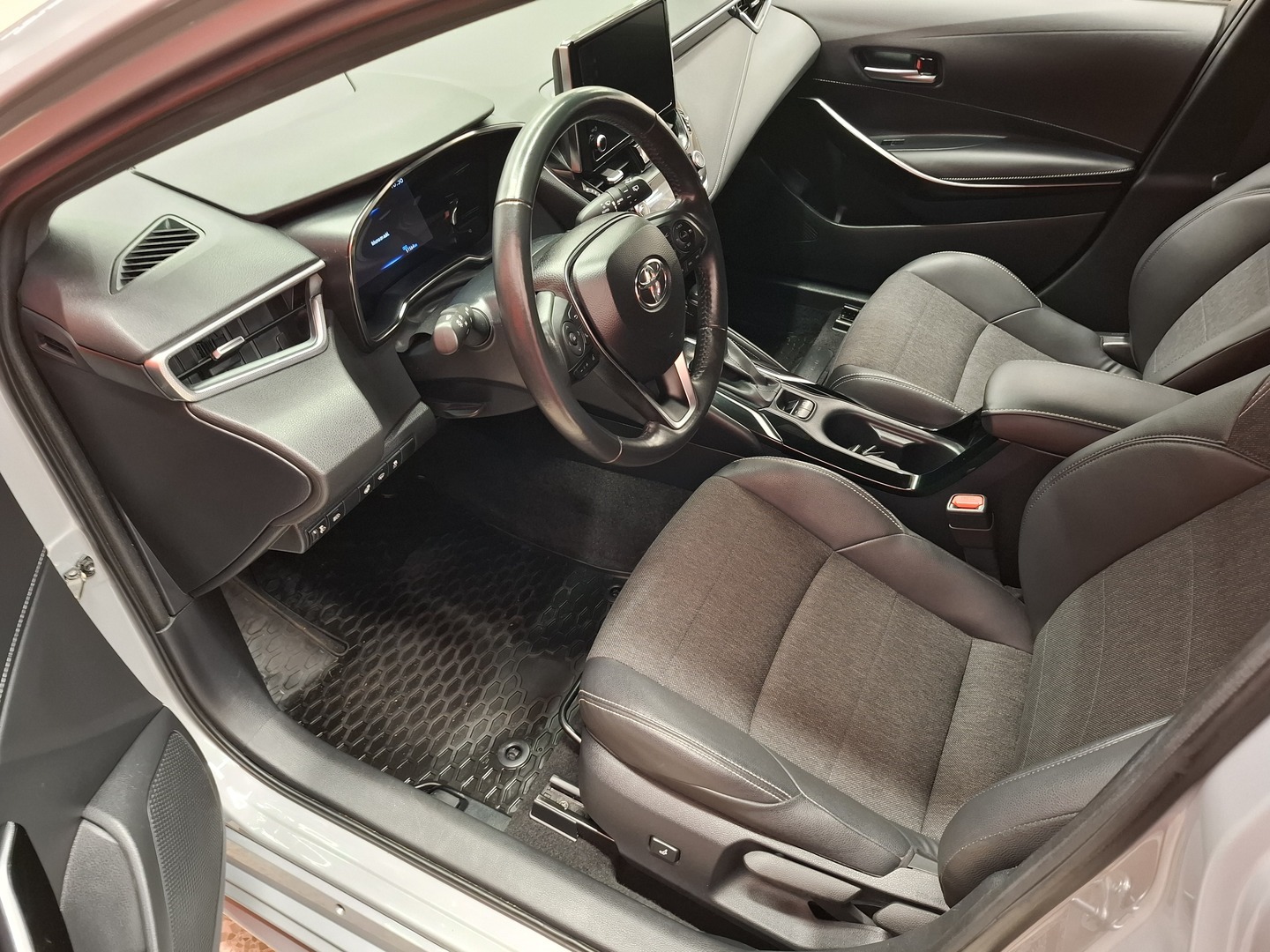 TOYOTA Corolla 9