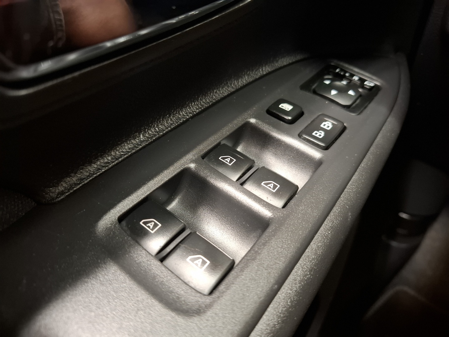 MITSUBISHI Outlander 19