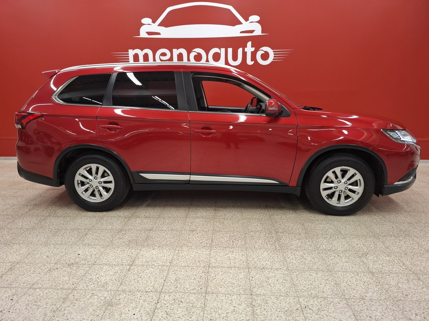 MITSUBISHI Outlander 2