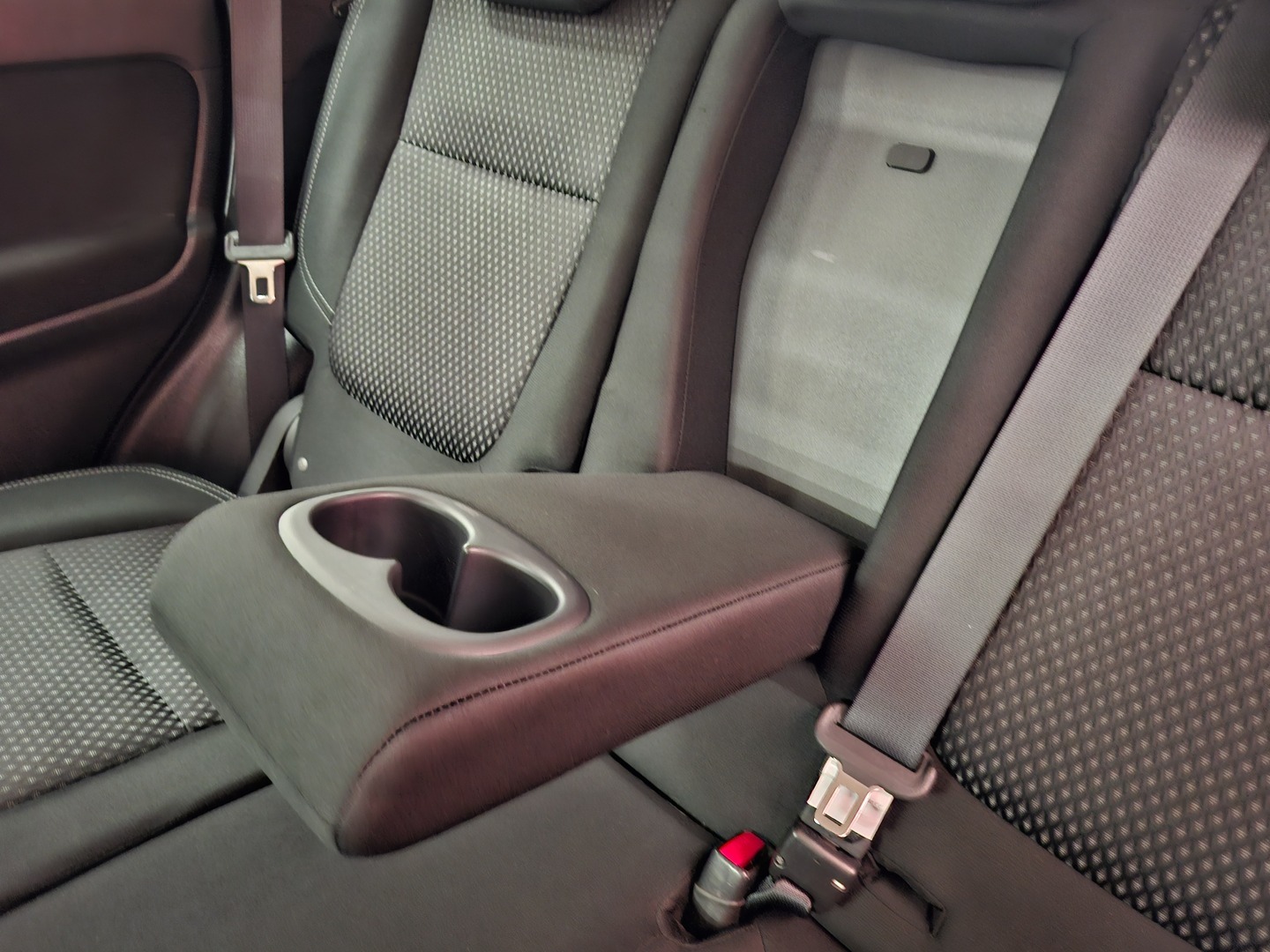 MITSUBISHI Outlander 23
