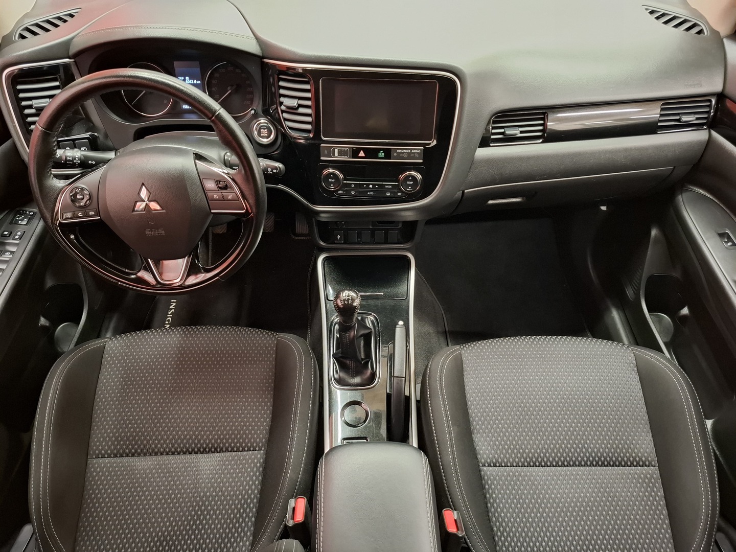 MITSUBISHI Outlander 24