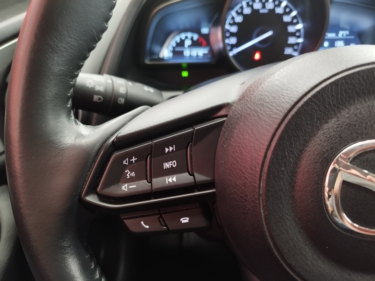 MAZDA CX-3 11