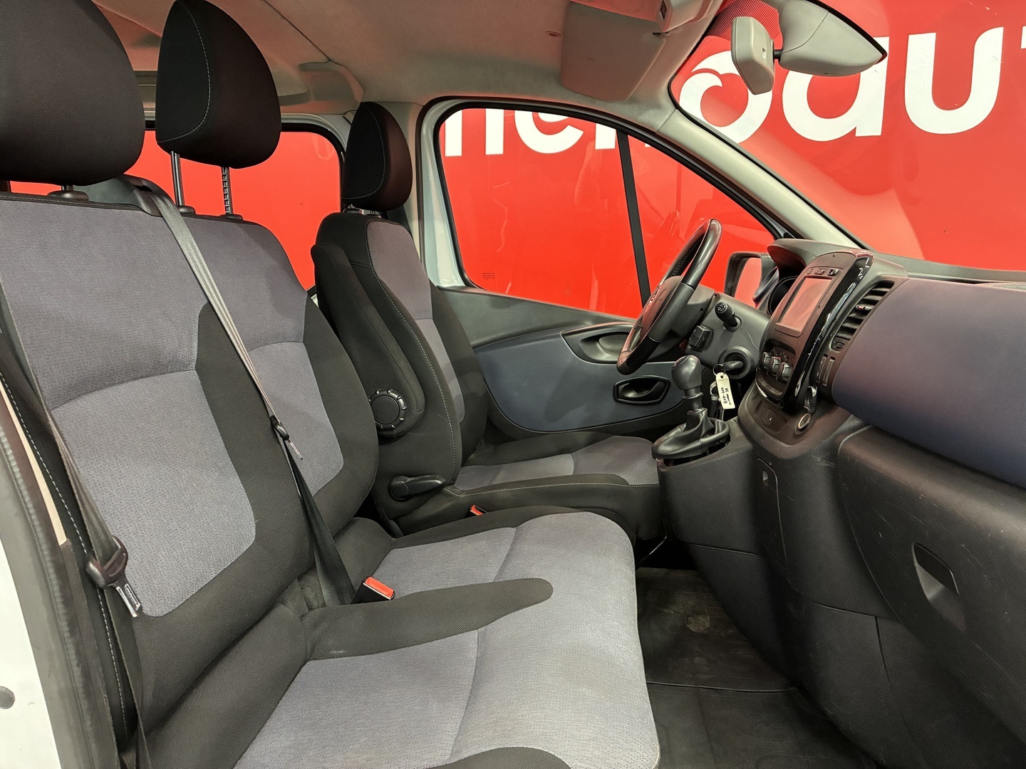 OPEL Vivaro 6