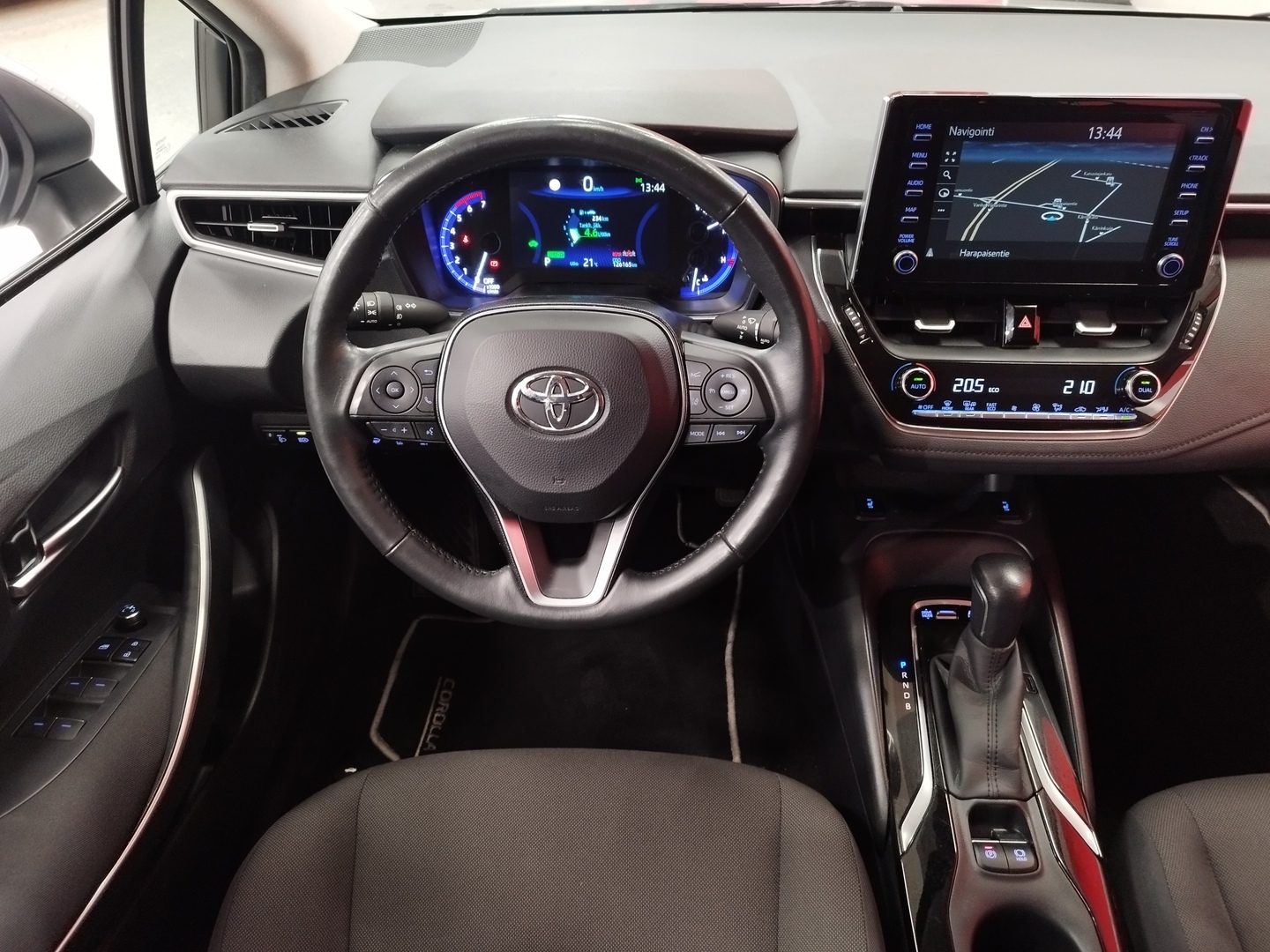 TOYOTA Corolla 18