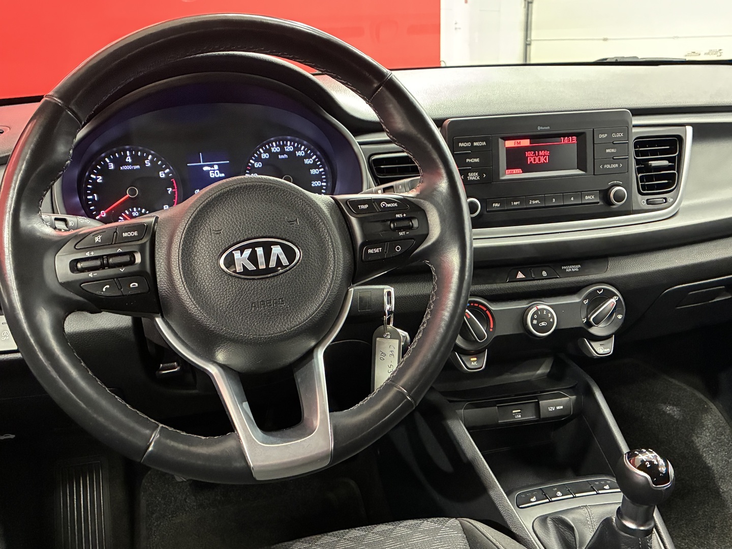 KIA Rio 19