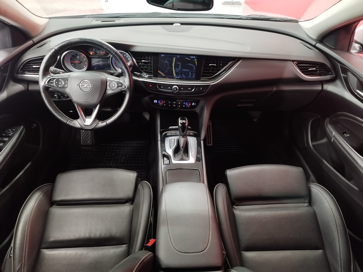 OPEL Insignia 10