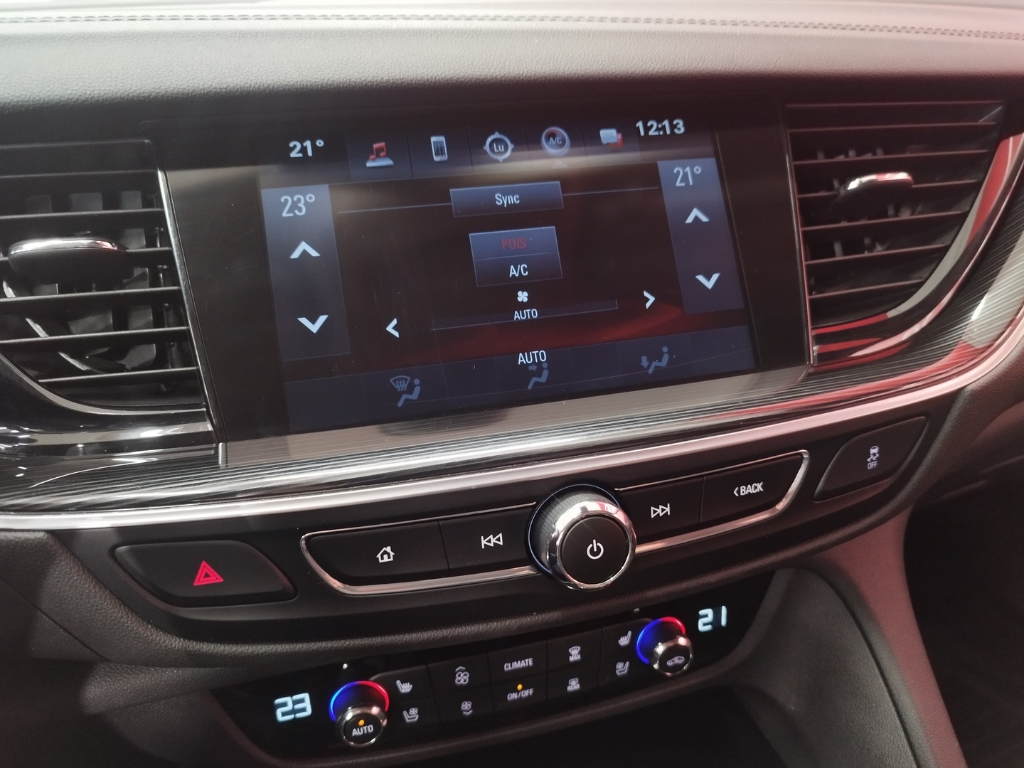OPEL Insignia 13