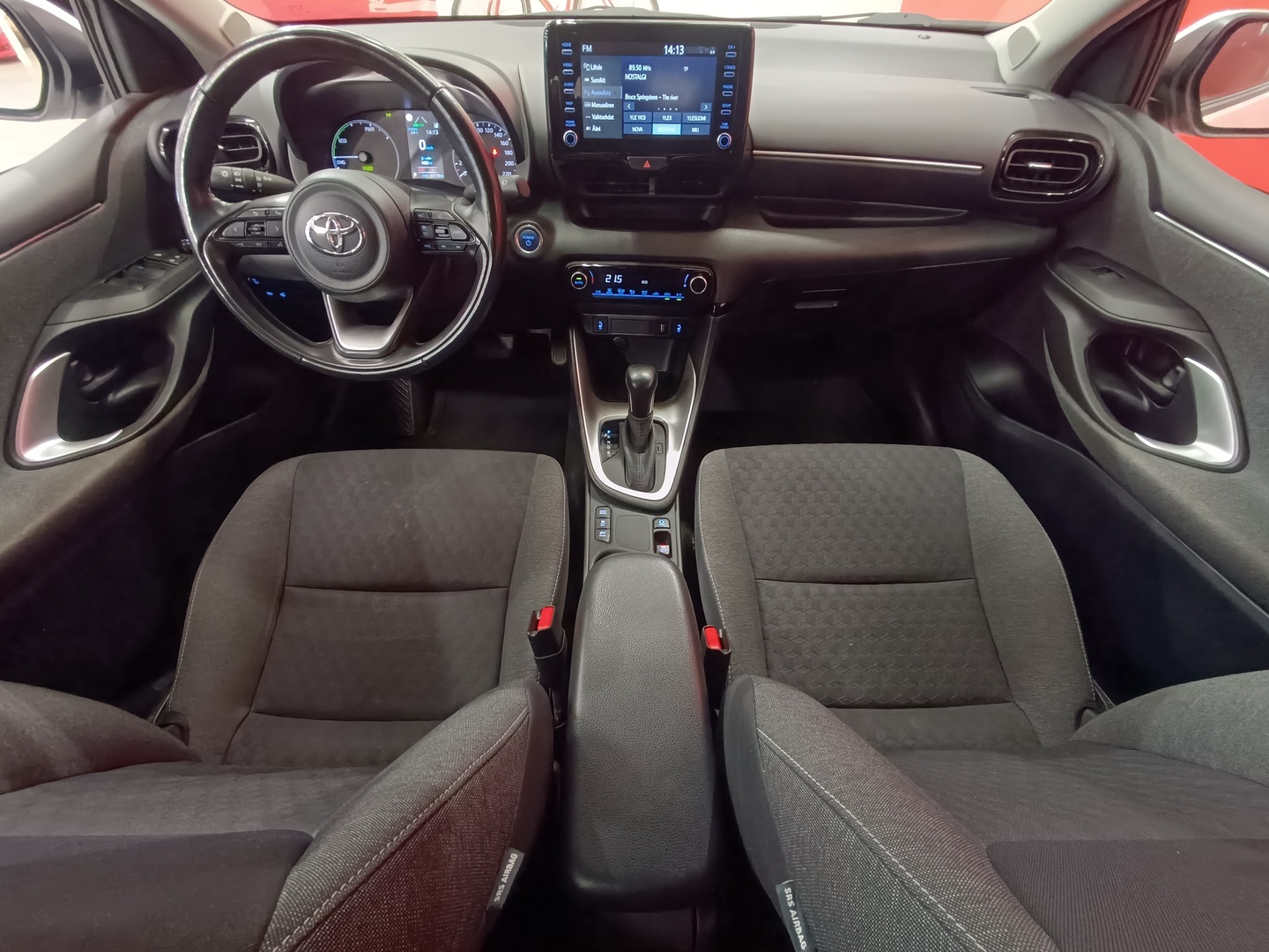 TOYOTA Yaris 6