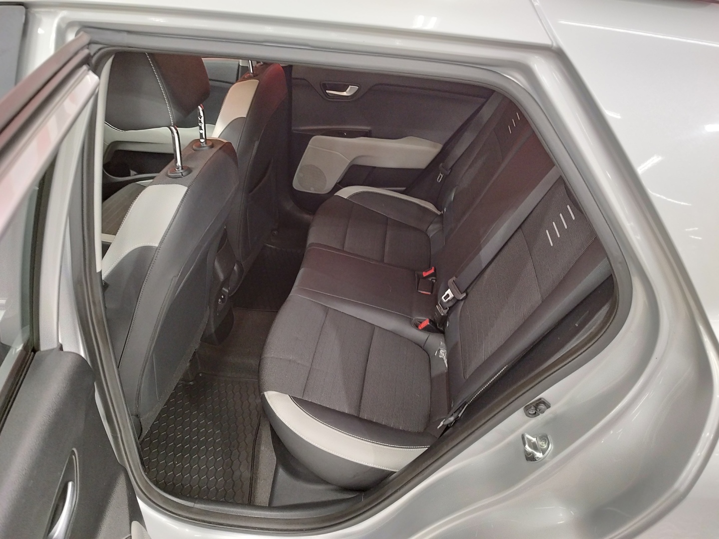 KIA Stonic 21